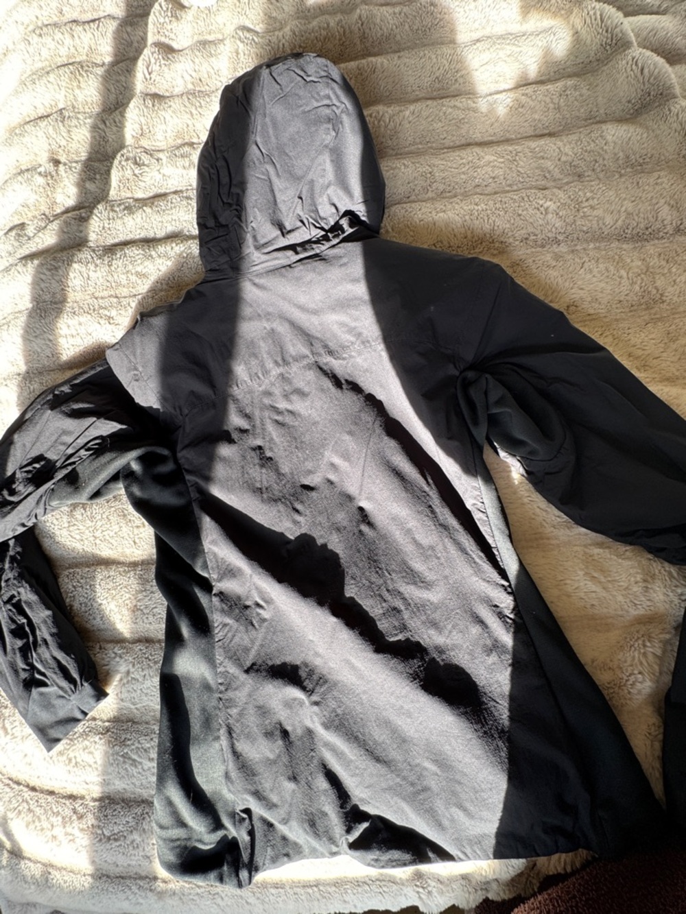 Arc'teryx Women's Atom Black Hooded Jacket - Lightweight Jacket - M - Picture 5 of 8